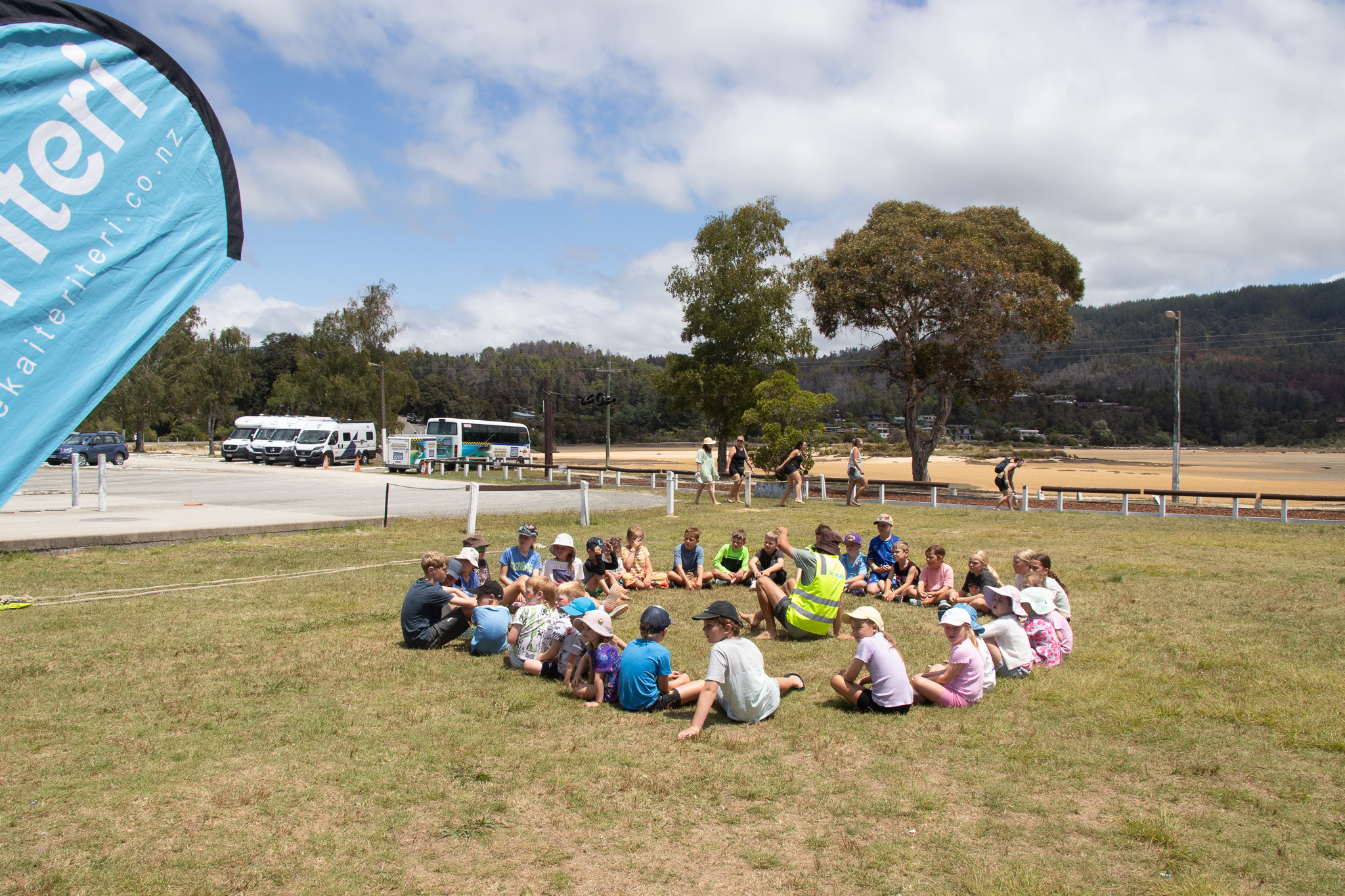 kids-on-village-green