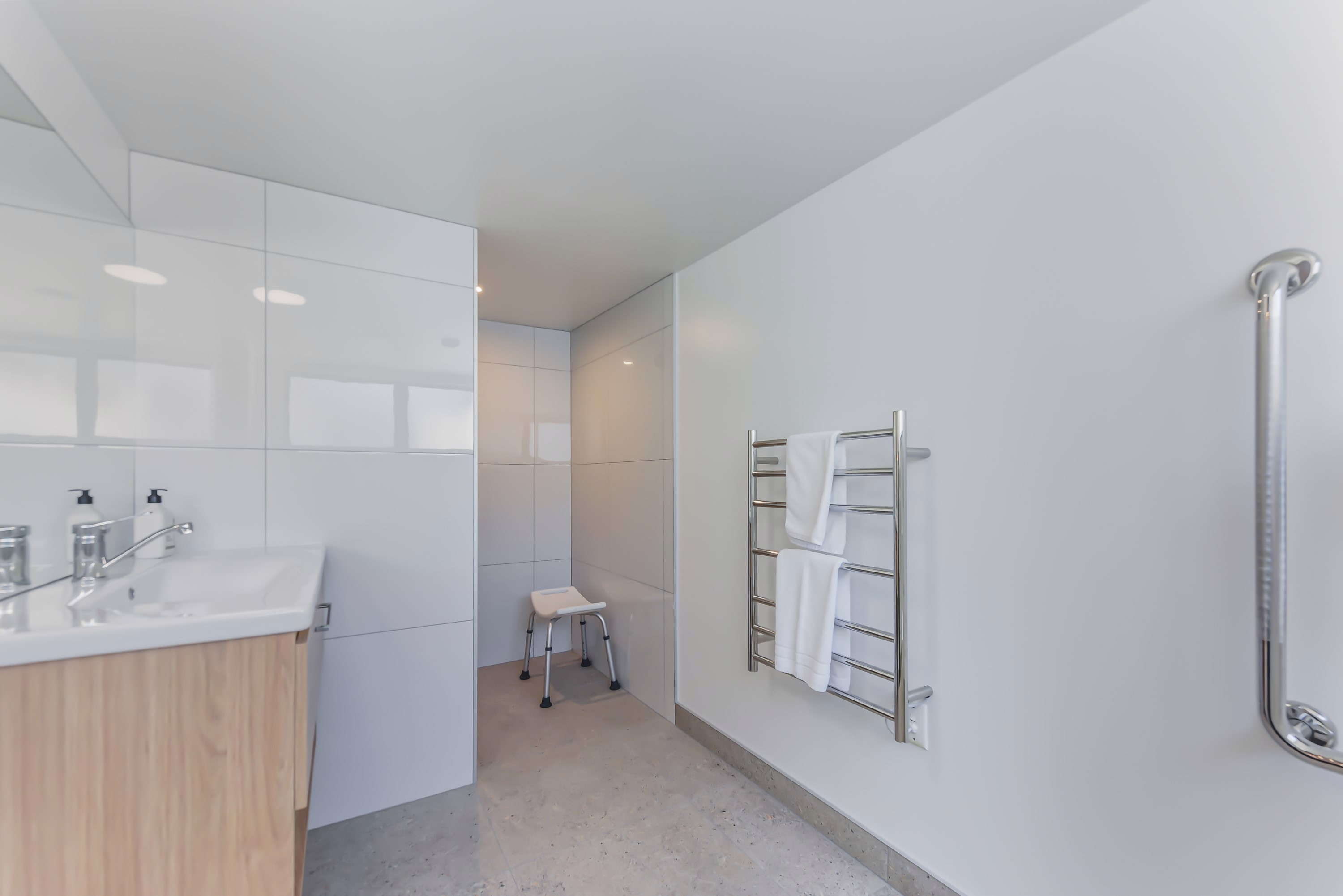 ensuite-cabins-new-refurb-13